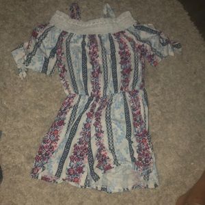 floral pattern romper⭐️